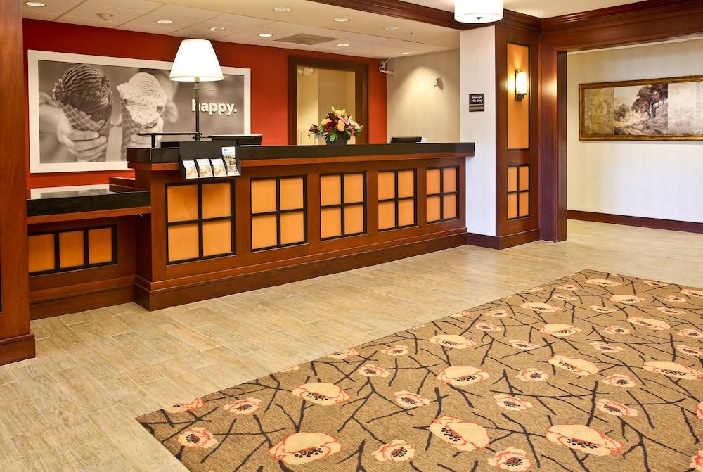 Hampton Inn Mchenry Bagian luar foto