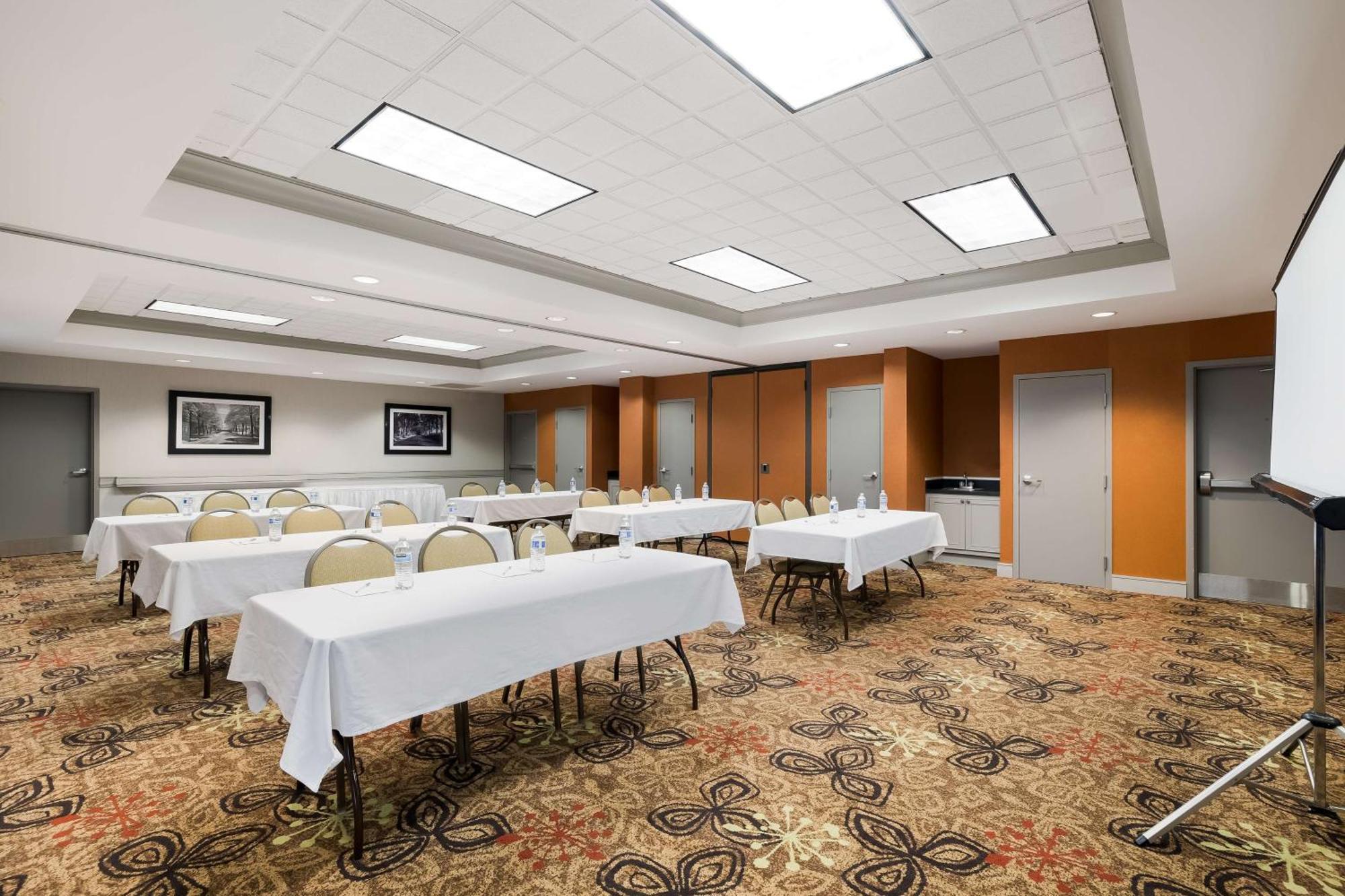 Hampton Inn Mchenry Bagian luar foto