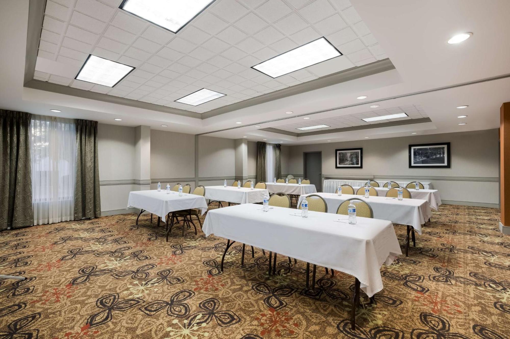 Hampton Inn Mchenry Bagian luar foto